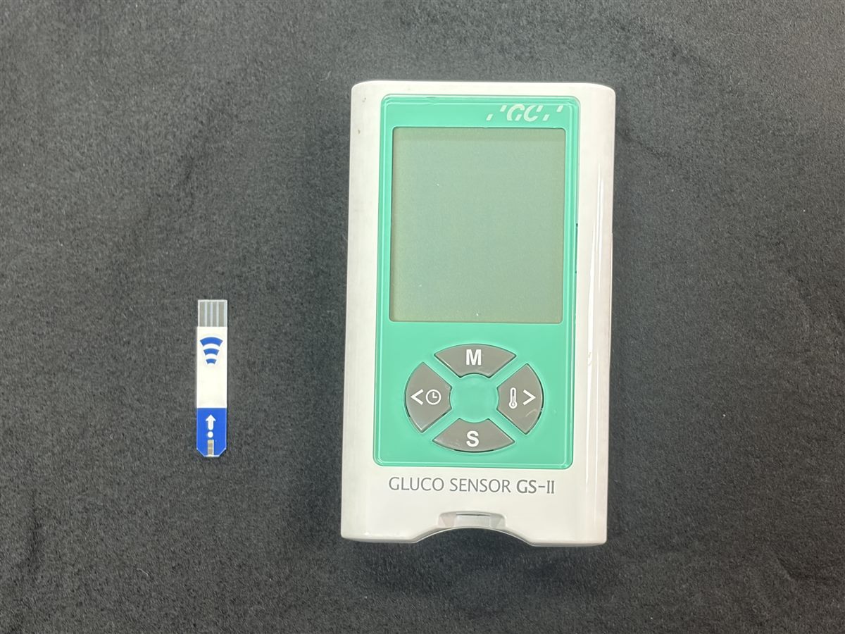 咀嚼機能を測るグルコセンサーGS-IIと試験紙|石渡歯科クリニック
